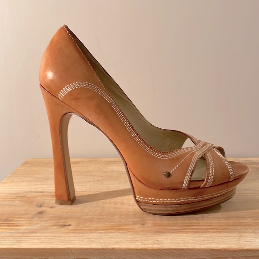 Max Studio Peep Toe Heels ♥️👠 Size 9